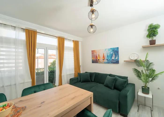 Piazza Dei Signori Apartment Zadar